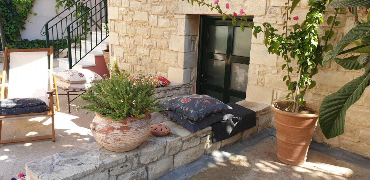 Ferienwohnung Arismari Moírai Exterior foto
